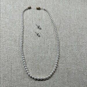 Elegant White Pearl Necklace and Earring Set